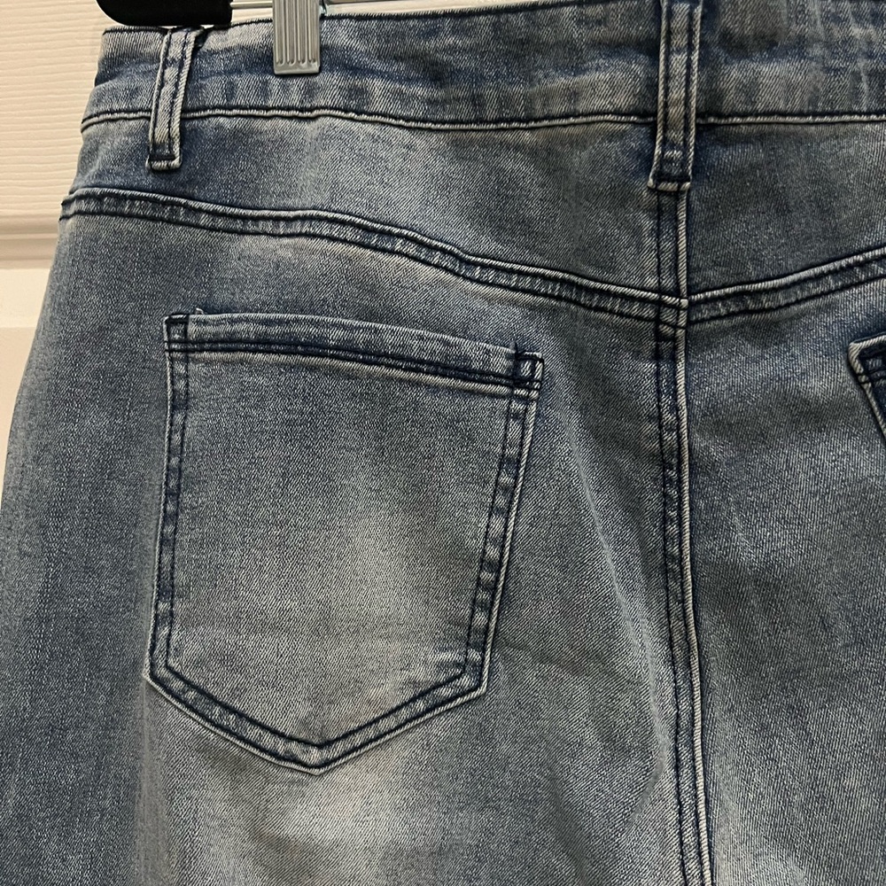 Moto Ribbed Distressed Jeans 14 - Picture 7 of 8